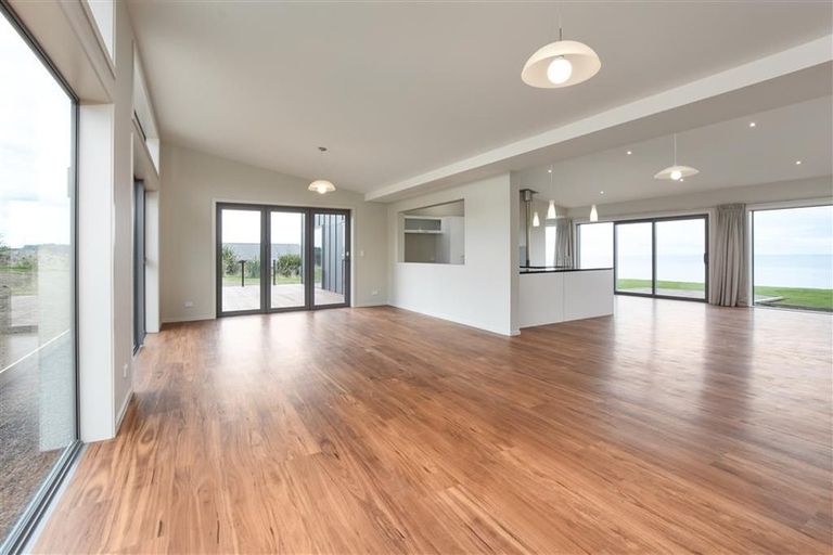 Photo of property in 31 Tunnel Beach Road, Blackhead, Dunedin, 9076