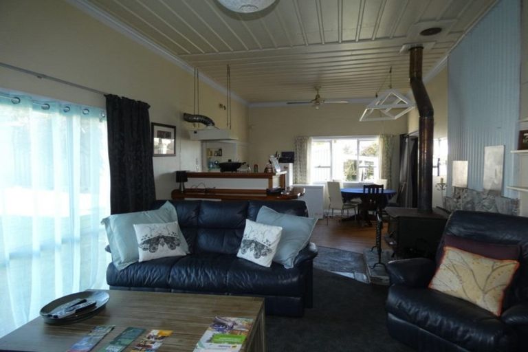 Photo of property in 27 Aylmer Street, Ross, 7812