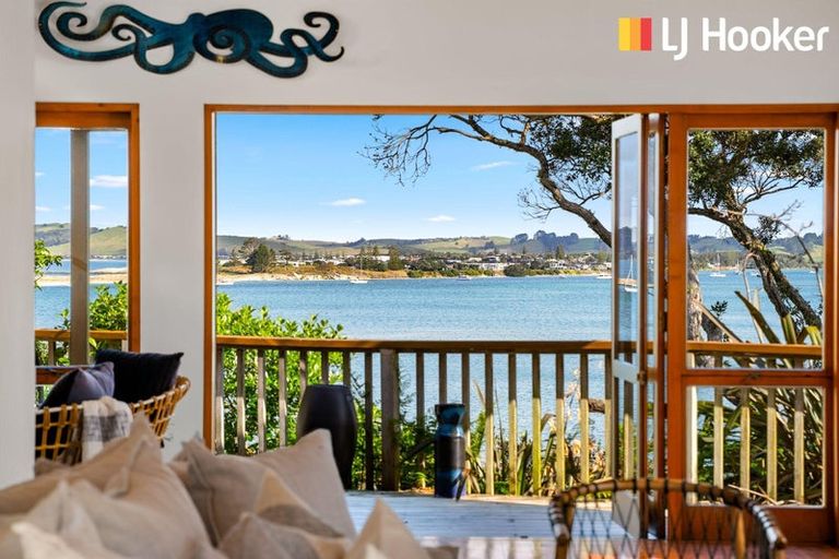 Photo of property in 417 Leigh Road, Whangateau, 0985