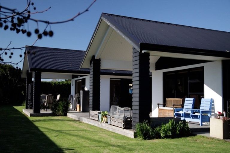 Photo of property in 4 Goble Road, Clarks Beach, Pukekohe, 2679