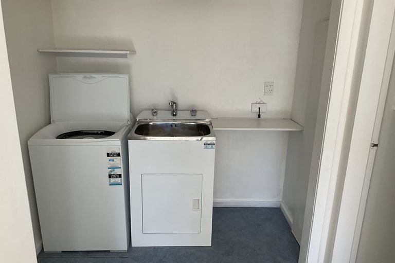 Photo of property in 31 Jackson Street, Island Bay, Wellington, 6023