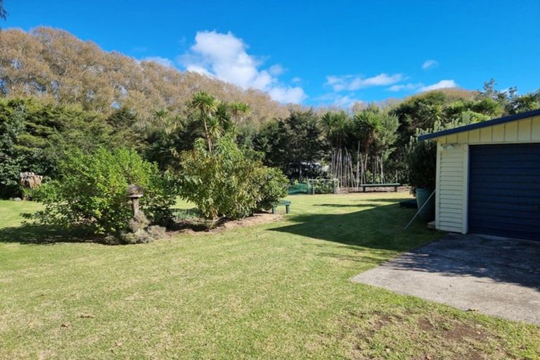 Photo of property in 730 Whangaruru North Road, Whangaruru, Hikurangi, 0184