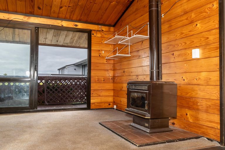 Photo of property in 25b Pohutukawa Drive, Pukete, Hamilton, 3200