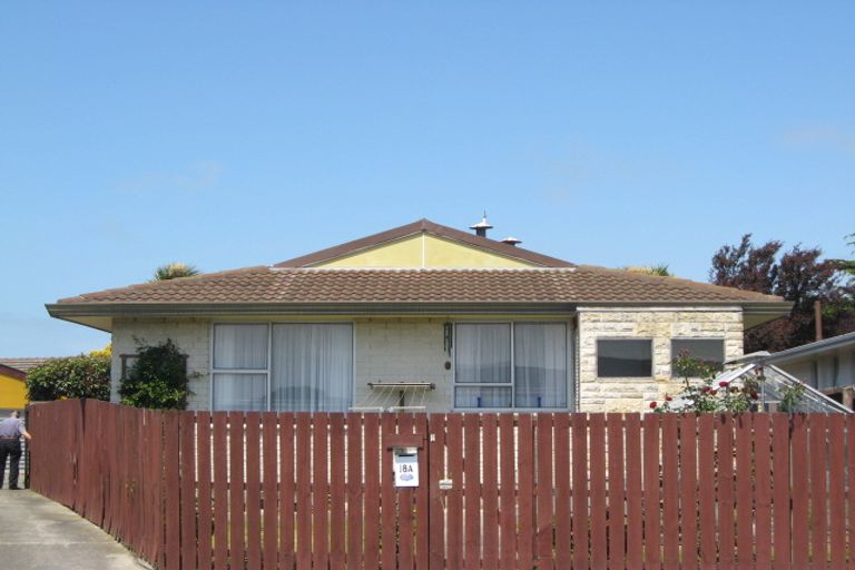 Photo of property in 2/18 Leonie Place, Aranui, Christchurch, 8061