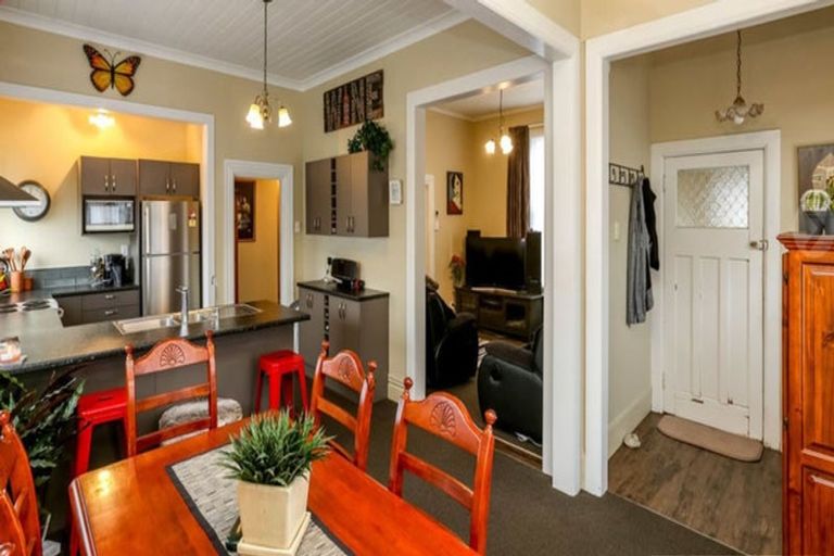 Photo of property in 21 Harriet Place, Whalers Gate, New Plymouth, 4310