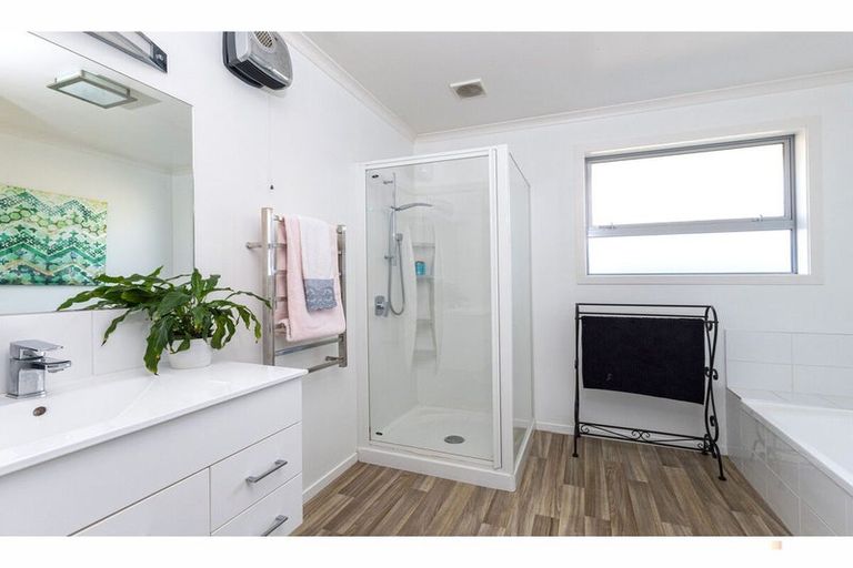 Photo of property in 4 Churchill Place, Waimate, 7924