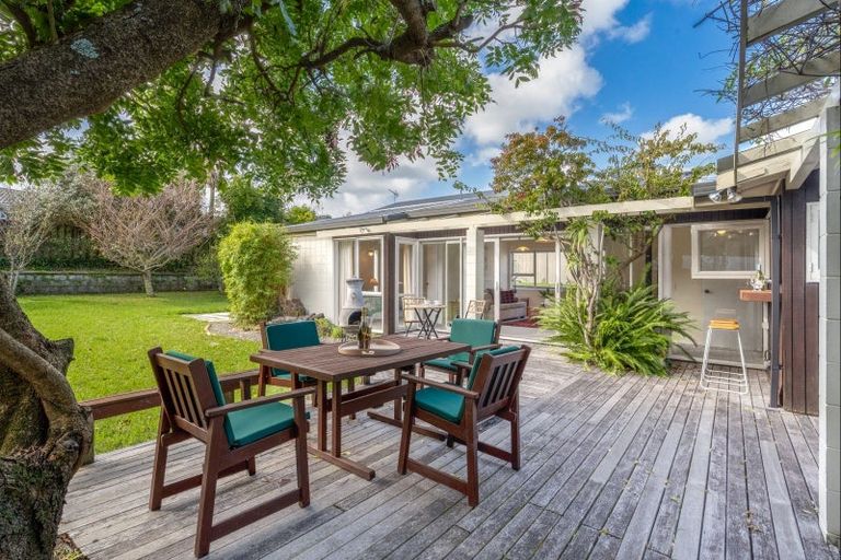 Photo of property in 13 Tyrian Close, Half Moon Bay, Auckland, 2012