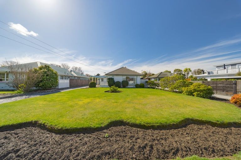 Photo of property in 16 Manuka Street, Mairehau, Christchurch, 8013