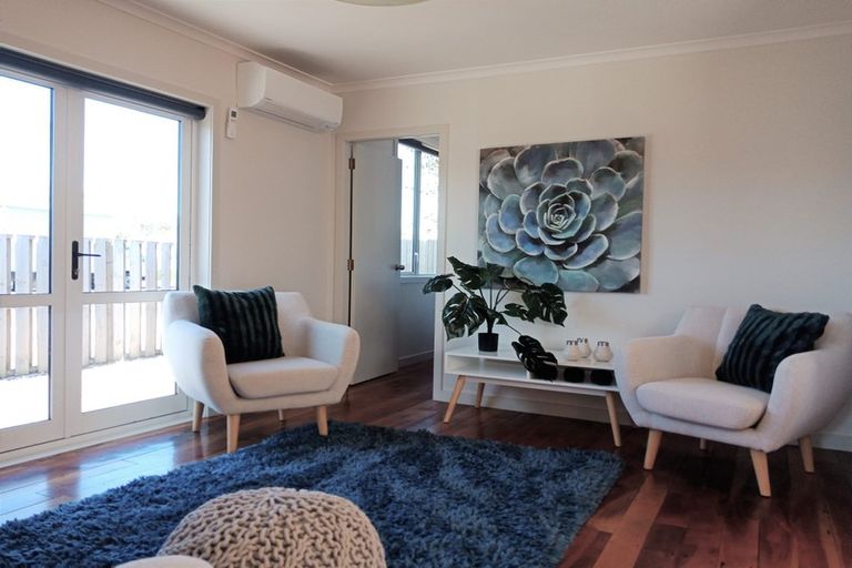 Photo of property in 299b High Street South, Carterton, 5713