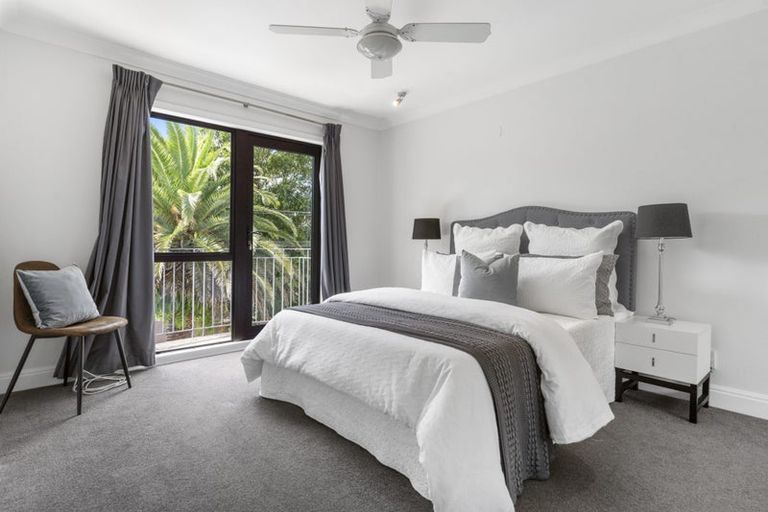 Photo of property in 55 Seaton Road, Murrays Bay, Auckland, 0630