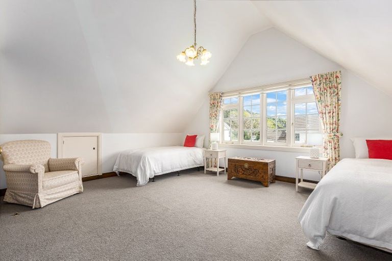 Photo of property in 6 Cheviot Road, Lowry Bay, Lower Hutt, 5013