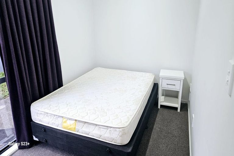 Photo of property in 12 Kevale Place, Manurewa, Auckland, 2102