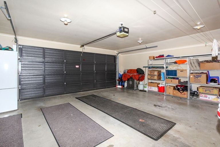 Photo of property in 1 Rotokare Crescent, Whalers Gate, New Plymouth, 4310