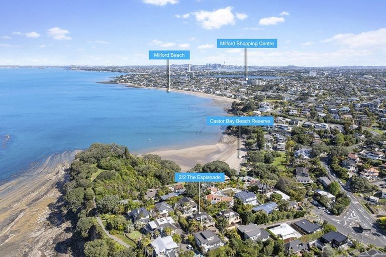 Photo of property in 2/2 The Esplanade, Campbells Bay, Auckland, 0630