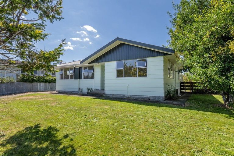 Photo of property in 75 Meadowvale Drive, Levin, 5510