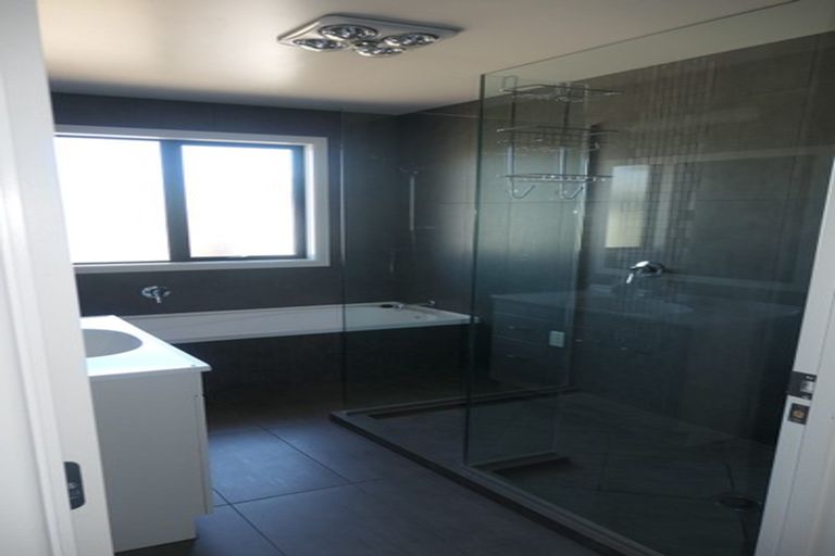 Photo of property in 6 Sherwin Avenue, Albert Town, Wanaka, 9305