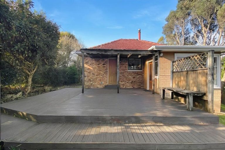 Photo of property in 63 Kervil Avenue, Te Atatu Peninsula, Auckland, 0610