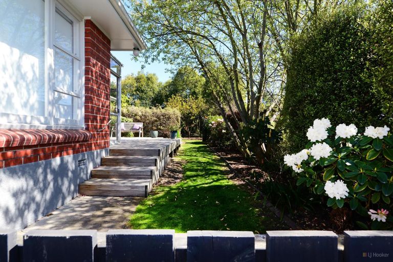 Photo of property in 15 Oxford Street, Waimate, 7924