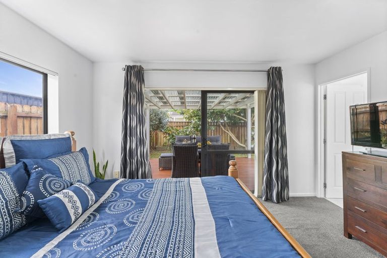 Photo of property in 18 Maadi Place, Papakura, 2110