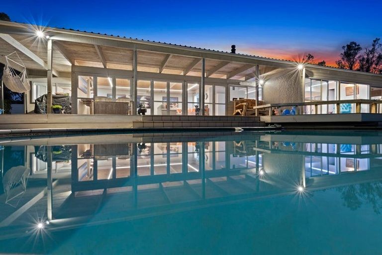 Photo of property in 11 Spur Road, Stillwater, Silverdale, 0993