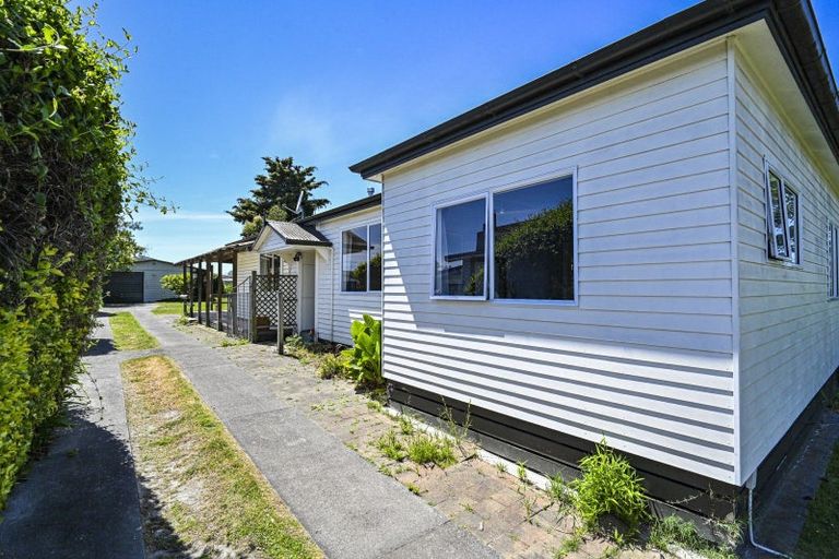 Photo of property in 900 Lyell Street, Akina, Hastings, 4122