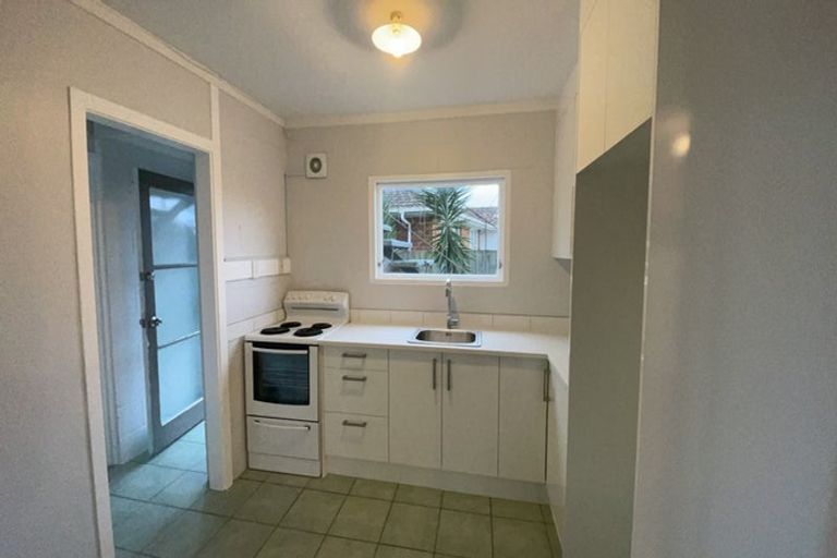 Photo of property in 52 Cramond Drive, Mangere East, Auckland, 2024