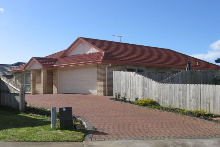 Photo of property in 18 Ardee Close, East Tamaki, Auckland, 2016