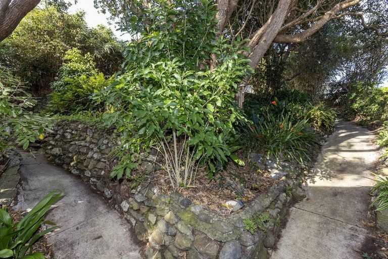 Photo of property in 5 Tennis Court Road, Raumati South, Paraparaumu, 5032