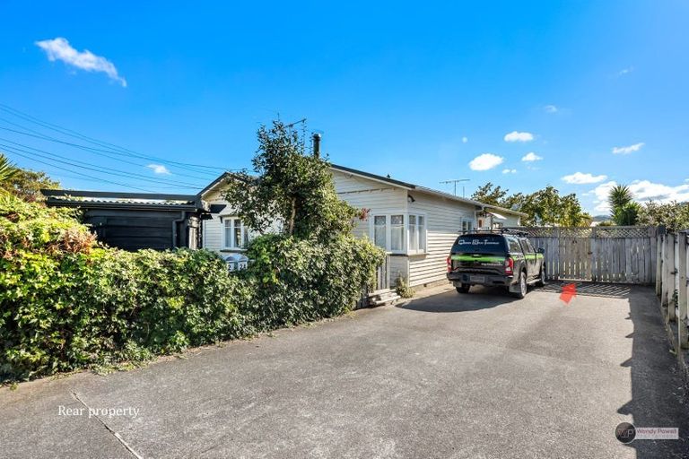 Photo of property in 2/2 Bentinck Street, Wallaceville, Upper Hutt, 5018