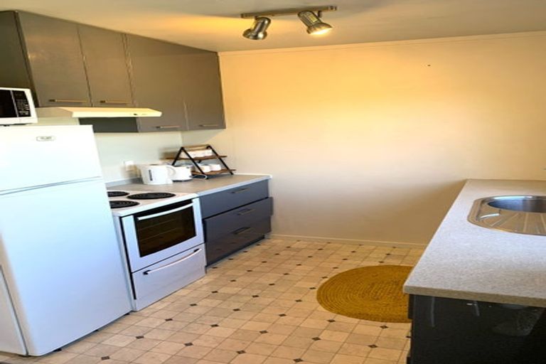 Photo of property in 10 Marina Drive, Frankton, Queenstown, 9300