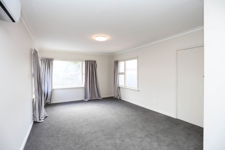 Photo of property in 4 Cromer Place, New Brighton, Christchurch, 8062