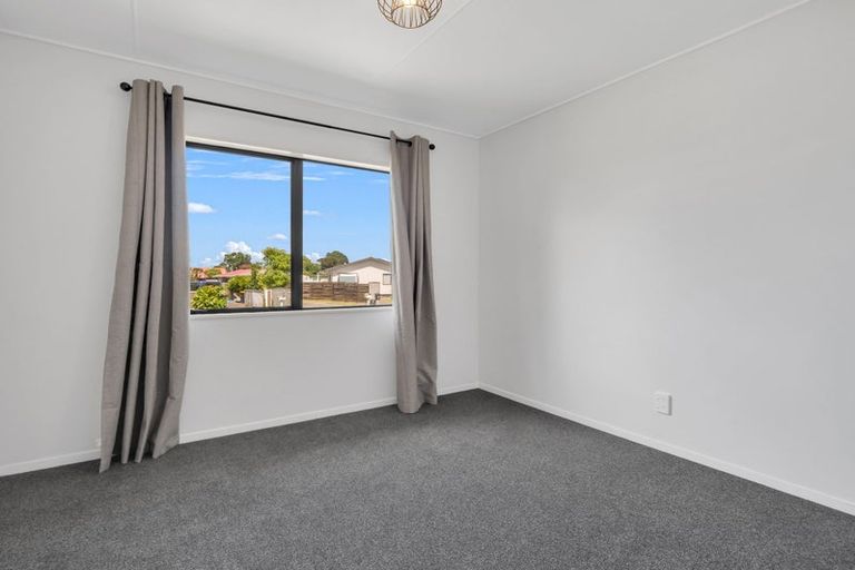 Photo of property in 8a Kaimai Place, Hairini, Tauranga, 3112