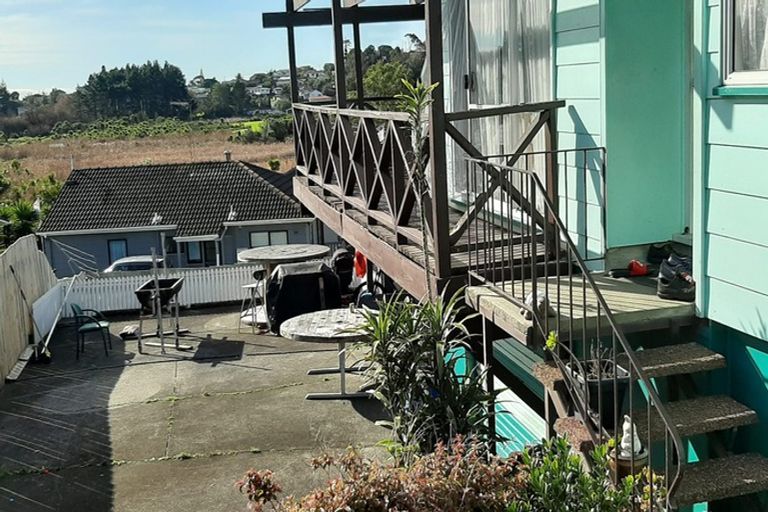 Photo of property in 42 Alabaster Drive, Papatoetoe, Auckland, 2025