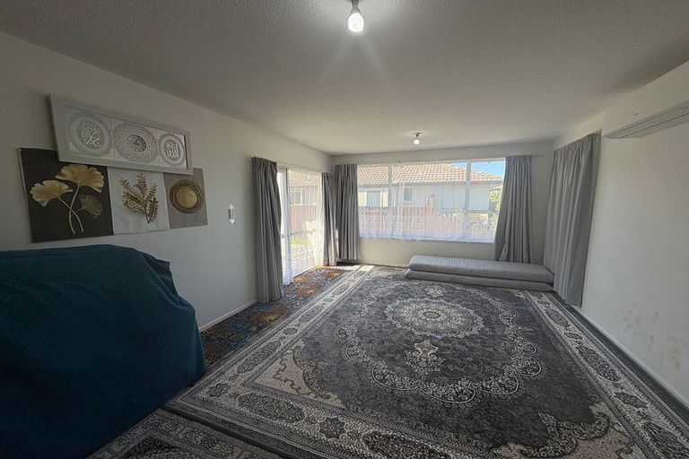 Photo of property in 1/19 Resolution Place, Bryndwr, Christchurch, 8053