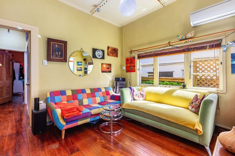 Photo of property in 38 Duppa Street, Berhampore, Wellington, 6023