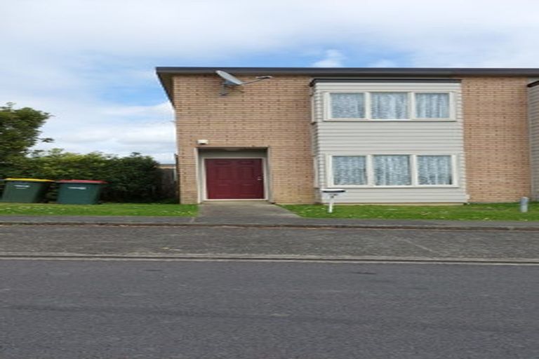 Photo of property in 10 Rosandich Drive, Sunnyvale, Auckland, 0612