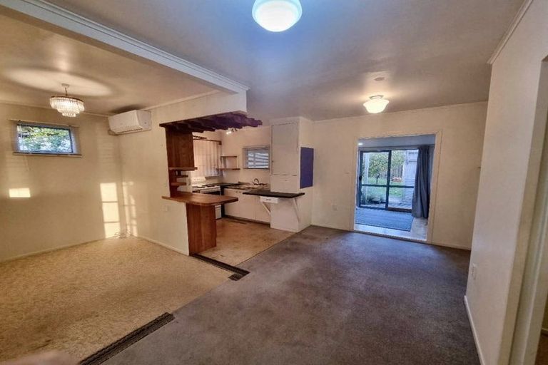 Photo of property in 4 Brian Crescent, Stanmore Bay, Whangaparaoa, 0932