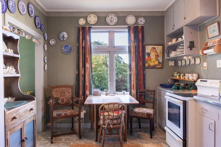 Photo of property in 6 Waterloo Street, Dannevirke, 4930