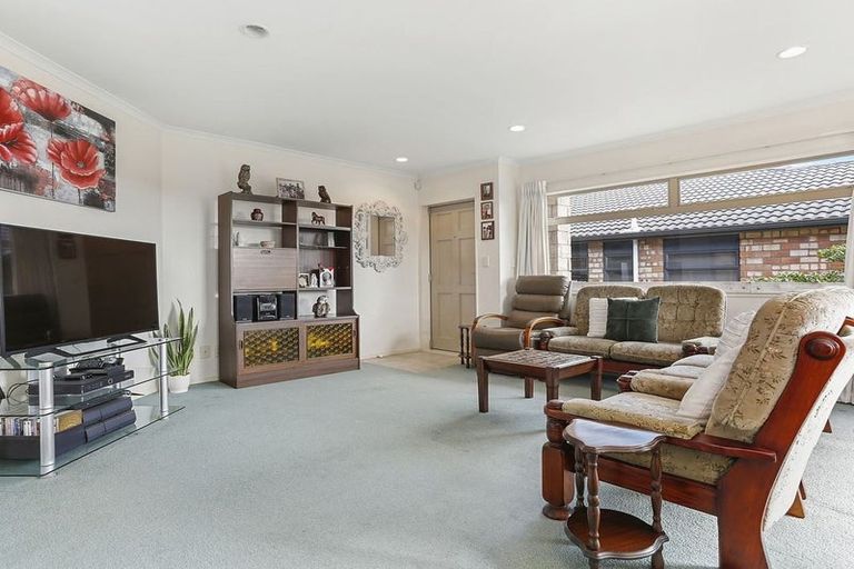 Photo of property in 35 Elan Place, Stanmore Bay, Whangaparaoa, 0932