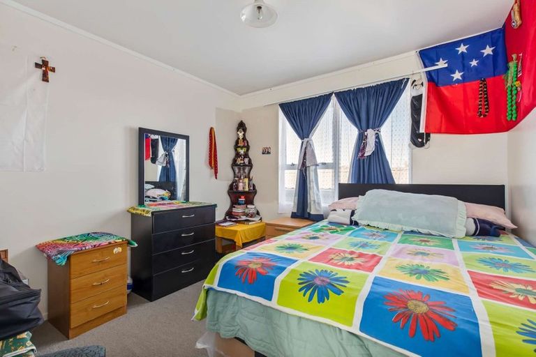 Photo of property in 2/23 Silver Creek Road, Weymouth, Auckland, 2103