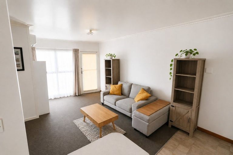Photo of property in 45 Waitangi Street, Gisborne, 4010