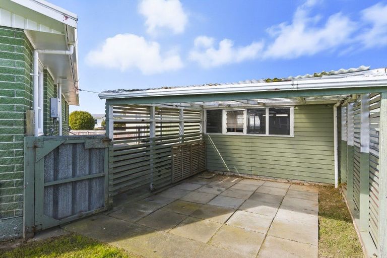 Photo of property in 4 Ross Street, Levin, 5510