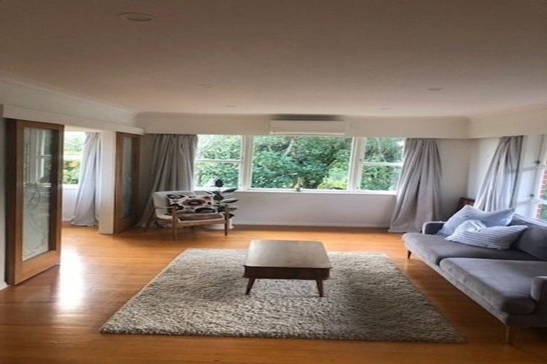 Photo of property in 39b Korokoro Road, Korokoro, Lower Hutt, 5012