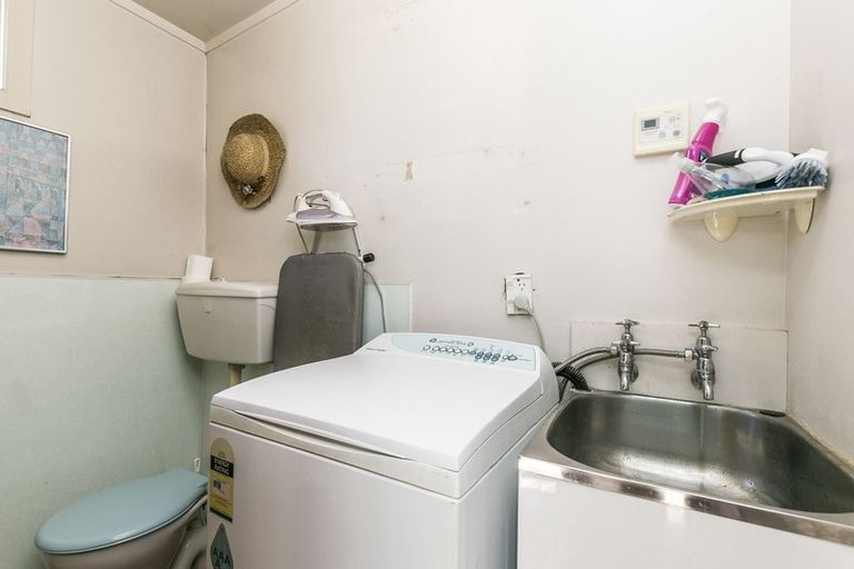 Photo of property in 7 Caroline Street, Mount Victoria, Wellington, 6011