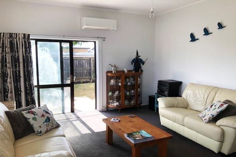 Photo of property in 335 Breezes Road, Aranui, Christchurch, 8061