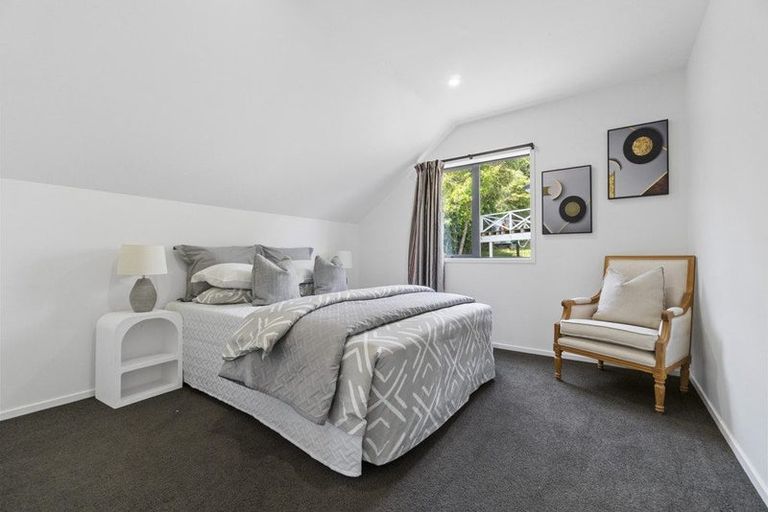 Photo of property in 548b Glenfield Road, Glenfield, Auckland, 0629