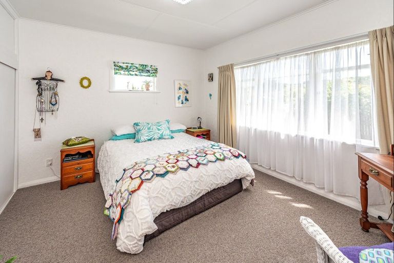Photo of property in 2 Hodge Place, Aramoho, Whanganui, 4500