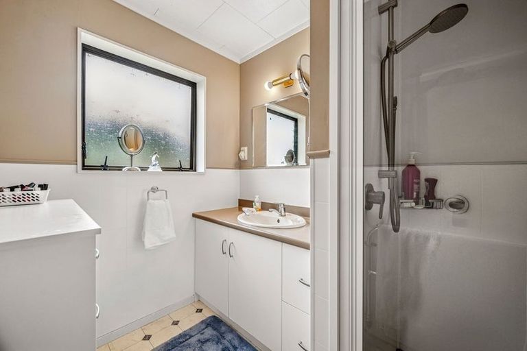 Photo of property in 9b Marguerita Street, Fenton Park, Rotorua, 3010