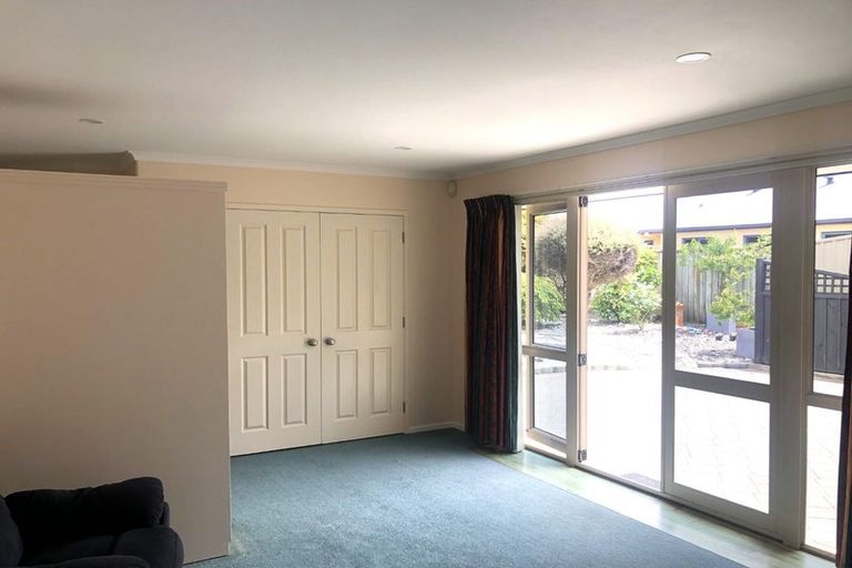 Photo of property in 19 Cairns Crescent, Rototuna, Hamilton, 3210