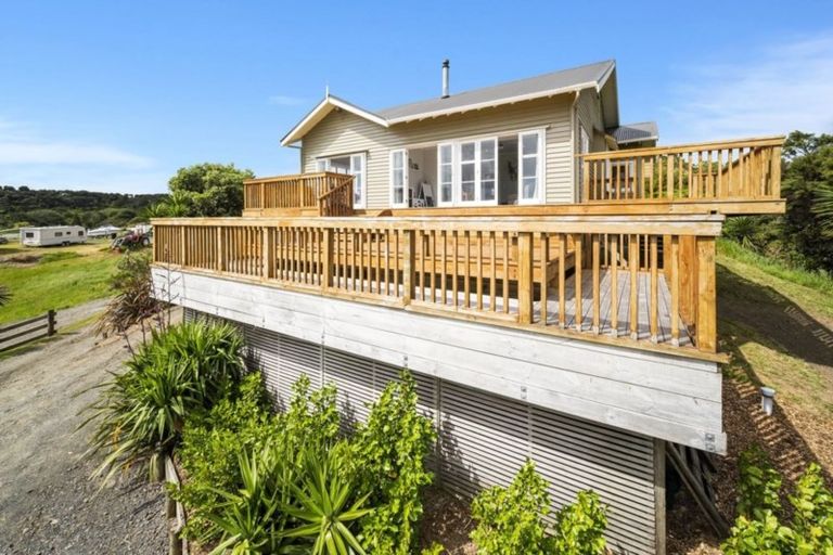 Photo of property in 17c Oyster Road West, Kaukapakapa, 0984